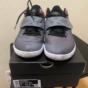 Nike kryrie flytap 3